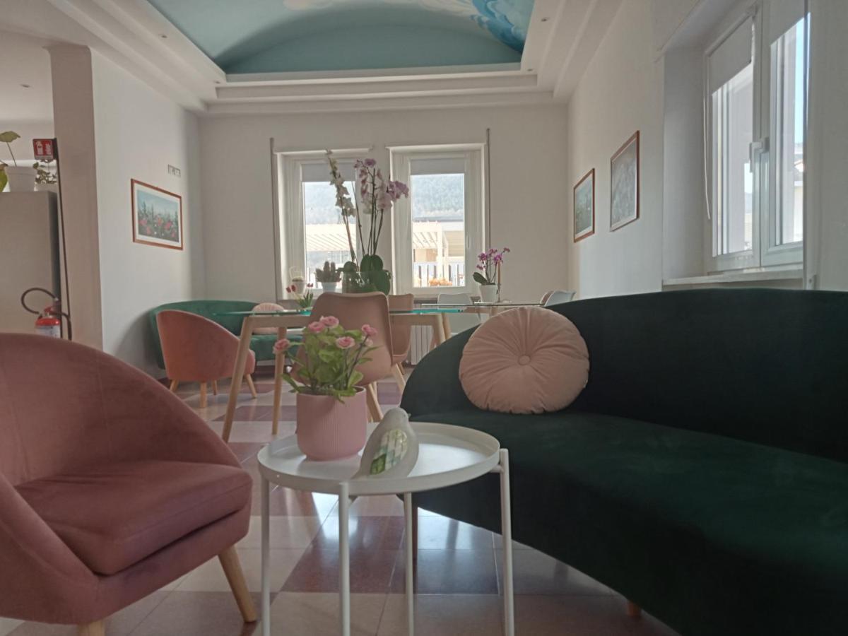 Hotel Porta Rivera Л'Акуила Экстерьер фото