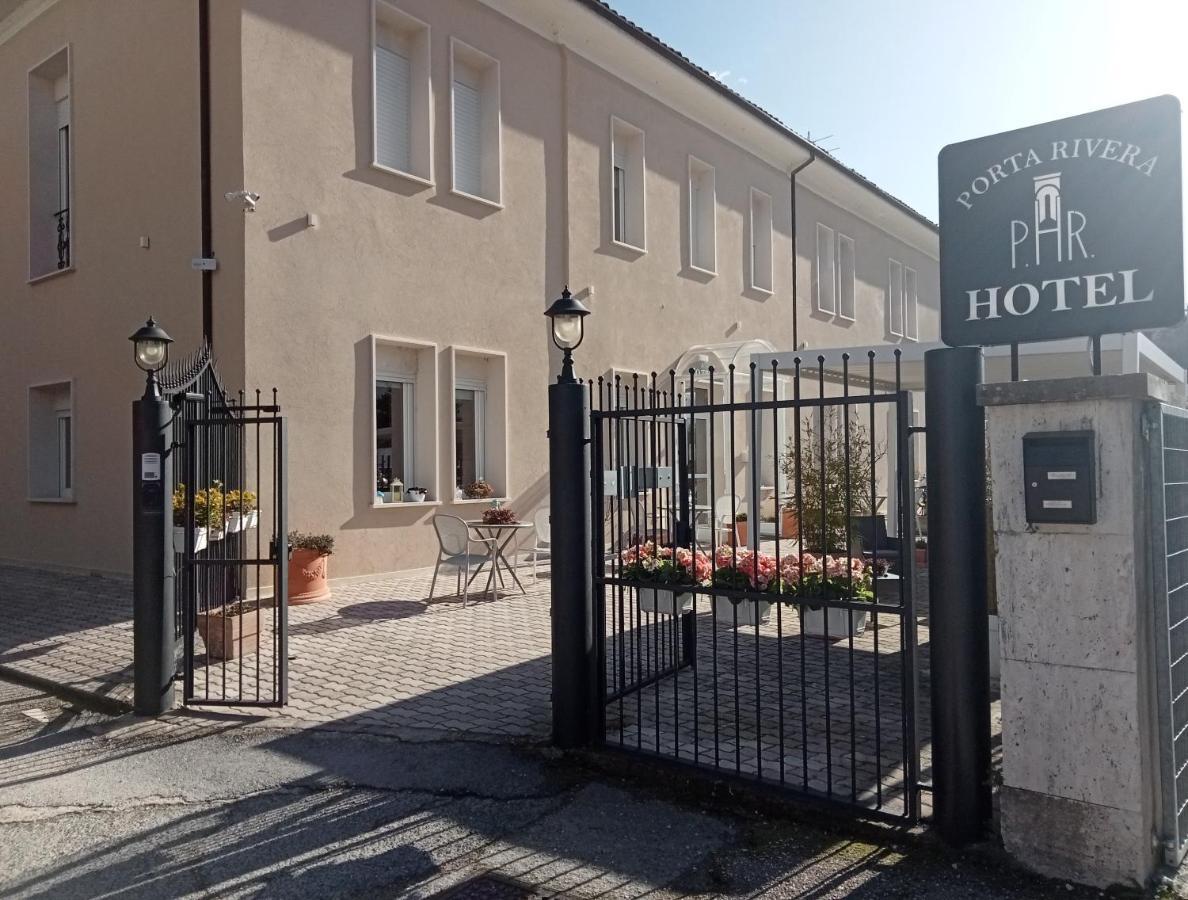 Hotel Porta Rivera Л'Акуила Экстерьер фото
